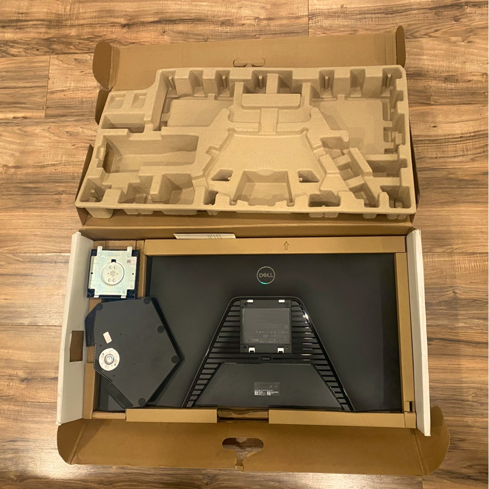 Dell 27 Gaming Monitor - G2724D 

New in box